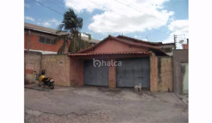 Casa Residencial à venda, no bairro Lourival Parente, Teresina/PI