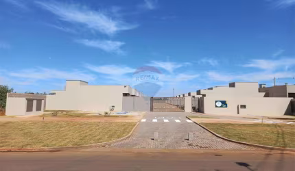 Casa Nova Nº 12 de 63m² com 2 vagas de garagem e 3 quartos em condomínio fechado com piscina