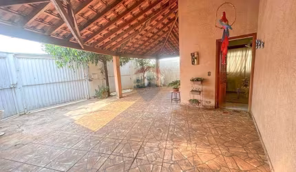 CASA NO CENTRO DE CAMPO GRANDE