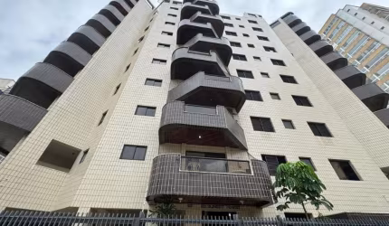 Aconchegante apartamento a 80 metros da praia.