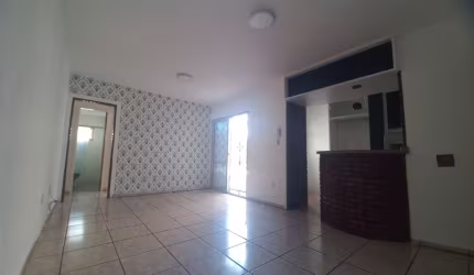 Apartamento de três dormitórios com suíte no Kobrasol