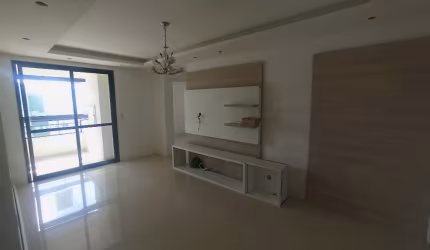 Apartamento 2 dormitórios (1 suíte), semimobiliado , 1 vaga de garagem privativa, sacada com churrasqueira.