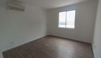 Apartamento localizado em Campinas, ao lado da EEB Professor Laércio Caldeira de Andrada.