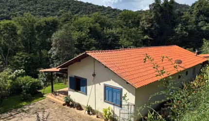 Sítio a venda em Moeda-MG