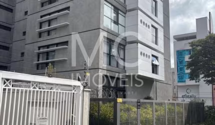 Apartamento com 94.0 m², à venda no bairro Cabral.
