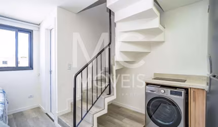 Duplex com 53.0 m², à venda no bairro Rebouças.