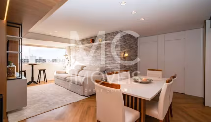 Apartamento Inteiramente reformado com 117 m², 3 quartos sendo 1 suíte à venda no bairro Água Verde.