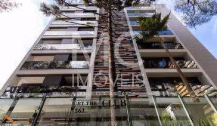 Apartamento com 229.0 m², à venda no bairro Água Verde.