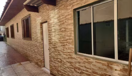 Casa com 3 dormitórios, 250 m² - venda por R$ 1.300.000,00 ou aluguel por R$ 5.400,00/mês - Jardim Maria Rosa - Taboão da Serra/SP