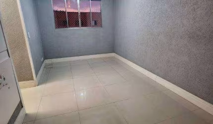 Apartamento com 2 dormitórios à venda, 48 m² por R$ 240.000,00 - Parque Pinheiros - Taboão da Serra/SP