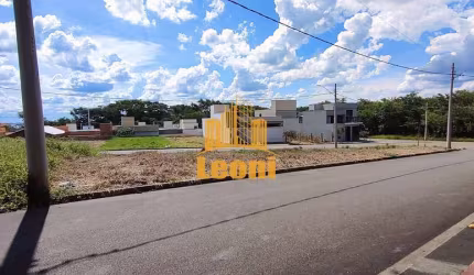 Terreno de esquina com excelente topografia no Colinas do Alegre