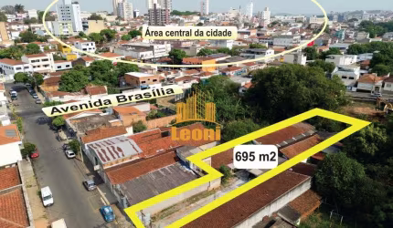 Área no São Lázaro com barracão + 4 casas + 1 salão coberto