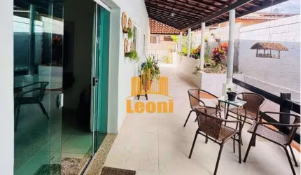 Casa 5 quartos com 3 suítes + comércio no coração de Espirito Santo do Pinhal