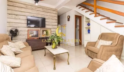 LINDA CASA COM 3 DORMITÓRIOS, PÁTIO E TERRAÇO NO BAIRRO HÍPICA