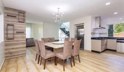 Casa com 3 quartos à venda na Rua Fernando de Noronha, 3403, Santa Cândida, Curitiba, 336 m2 por R$ 1.199.990