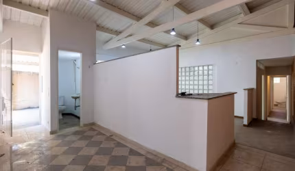 Aconchegante casa tipo para venda com 3 quartos, 240m²