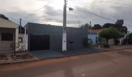 Versátil casa tipo para venda com 3 quartos, 170m²