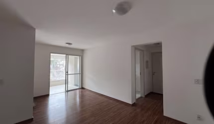 Confortável apartamento tipo para venda com 2 quartos, sendo 1 suíte, 68m²