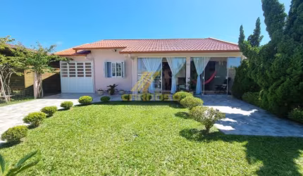 Linda casa de dois dormitórios.