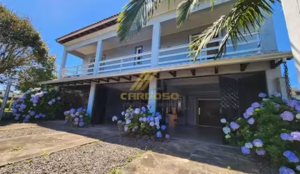 SOBRADO COM 4 DORMITÓRIOS