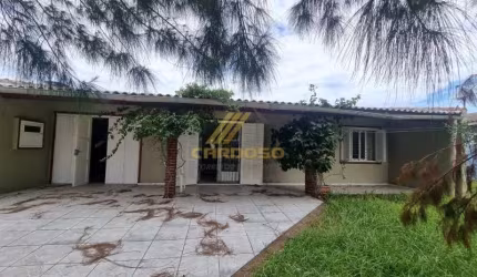 CASA EM ÁREA HABITADA PRÓXIMA DO MAR