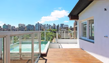 Cobertura com 311m² com com 4 dormitórios sendo 1 suíte na Bela Vista, Porto Alegre.