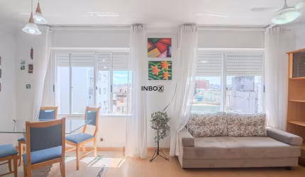 INBOX CIA IMOBILIARIA VENDE cobertura com 01 dormitórios com garagem, na Cidade Baixa em Porto Alegre