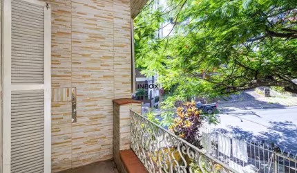 Casa com 234m² no Bairro Petrópolis