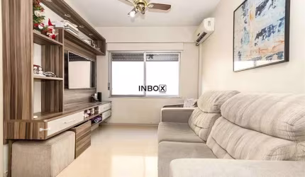 Apartamento totalmente REFORMADO com 73,24m², sendo 2 dormitórios.