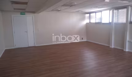 Conjunto Comercial na Protásio frente ao Clinicas