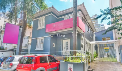 CASA COMERCIAL PARA VENDA E LOCAÇÃO NO MOINHOS DE VENTO, PORTO ALEGRE/RS