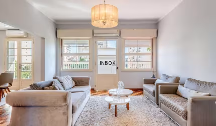 Apartamento de 187m², 3 Dormitórios, 1 Suíte e 2 Vagas - Totalmente Reformado
