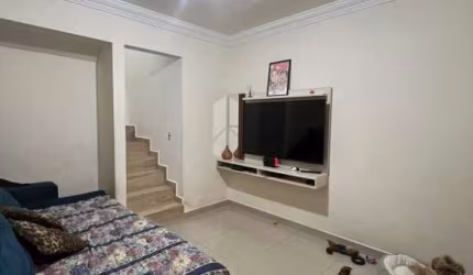 Sobrado à venda, 2 quartos, 1 vaga, Jardim Guairaca - São Paulo/SP