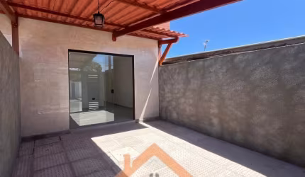 Casa para venda com 3 quartos sendo 1 suíte no Janga - Paulista - PE