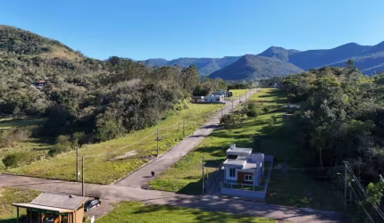 Terreno à venda na Avenida central, 000, Centro, Maquiné por R$ 140.000