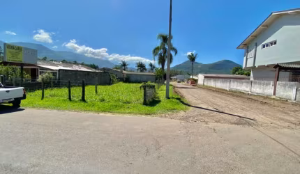Terreno à venda na Avenida General osorio, Centro, Maquiné por R$ 318.000