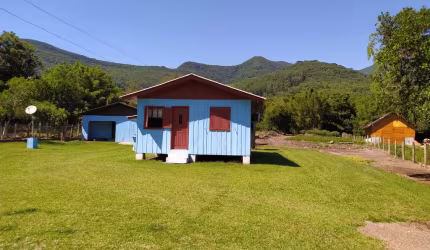 Chácara / sítio com 2 quartos à venda na rs 484, Centro, Maquiné por R$ 500.000