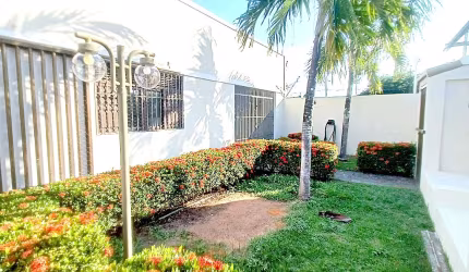 Alugo casa em Pitimbú