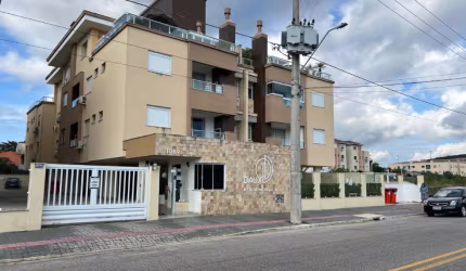 Apartamento com 02 dorm