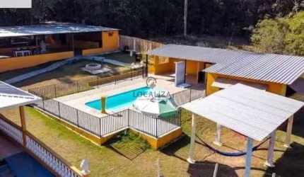 Chácara / sítio com 3 quartos à venda na Rua Maria Ana Rodrigues de Araujo, Parque Novo Horizonte, São José dos Campos por R$ 880.000