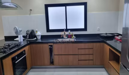 Belo sobrado / Vista Verde/03 Dormitórios com 02 suítes/ 250m²/ São José dos Campos