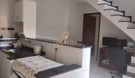 Casa Ampla / Conjunto Residencial Trinta e um de Março / 05 Dormitórios / 03 suítes / 170m² / São José dos Campos