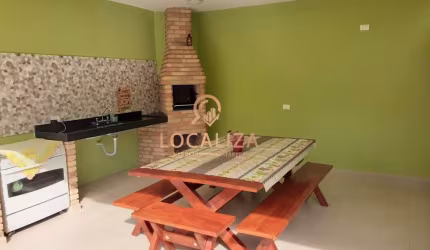 Ampla Casa no Jardim América/ 03 Dormitórios/ 300m² / São José dos Campos
