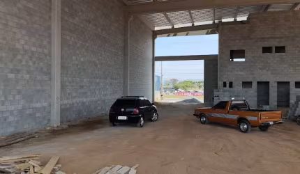 Barracão / Galpão / Depósito com 2 salas para alugar no Bairro do Grama, Caçapava , 750 m2 por R$ 19.000