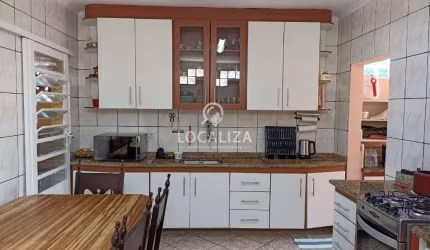 Imperdível oportunidade: Casa à venda ou locação em São José dos Campos-SP, Jardim Souto, 2 quartos, 1 sala, 1 banheiro, 2 vagas, 90m².