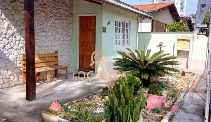 Casa com 2 quartos à venda na Rua Major José Mariotto Ferreira, 209, Vila Betânia, São José dos Campos por R$ 1.100.000