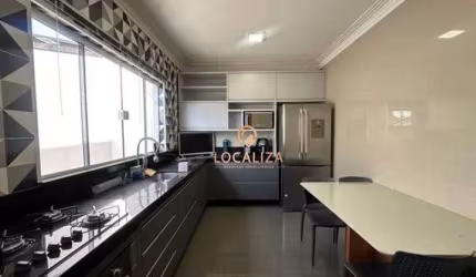 Casa Comercial à Venda em São José dos Campos-SP: 2 Quartos, 1 Suíte, 2 Salas, 4 Banheiros, 2 Vagas de Garagem - Imperdível!