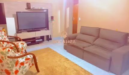 Excelente sobrado / Engenheiro Neiva  / 2 dormitórios / 2 piscinas / Área gourmet /  250m² de terreno / 215m² de construção / Guaratinguetá.