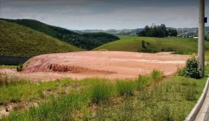 Terreno à venda em São José dos Campos-SP, no Condomínio Residencial Mantiqueira com 1.382,00 m² de área.
