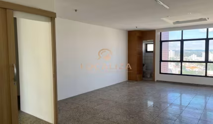 Salas comerciais no Edifício Tech Tower